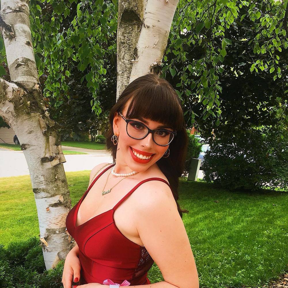 Meet your Posher, Lauren